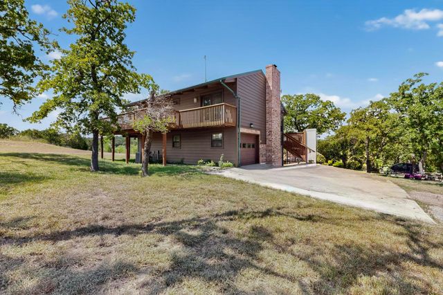 438 Jay Kelley Lane, Sunset, TX 76270
