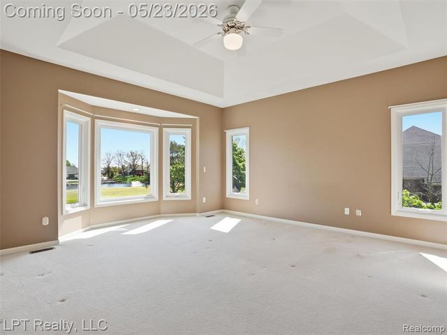 860 Troon, Highland, MI 48357