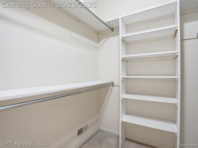 860 Troon, Highland, MI 48357