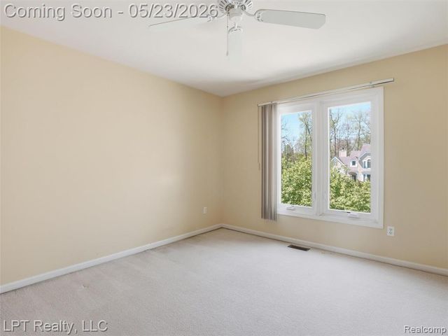 860 Troon, Highland, MI 48357