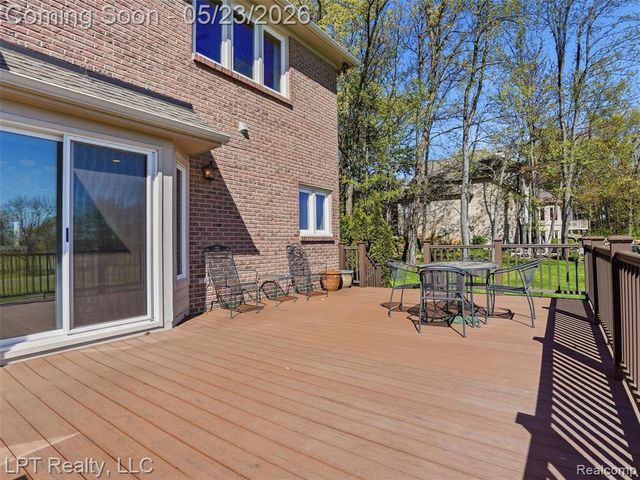 860 Troon, Highland, MI 48357