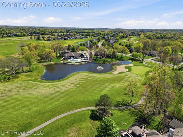 860 Troon, Highland, MI 48357