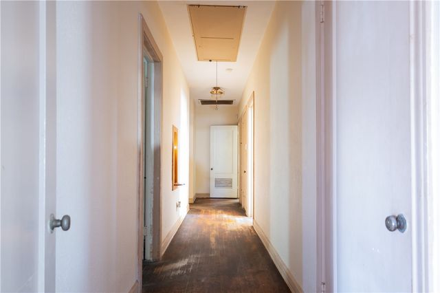 408 W 5th St, Alice, TX 78332