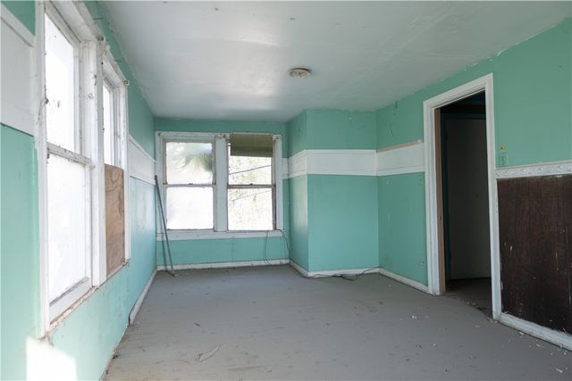 408 W 5th St, Alice, TX 78332