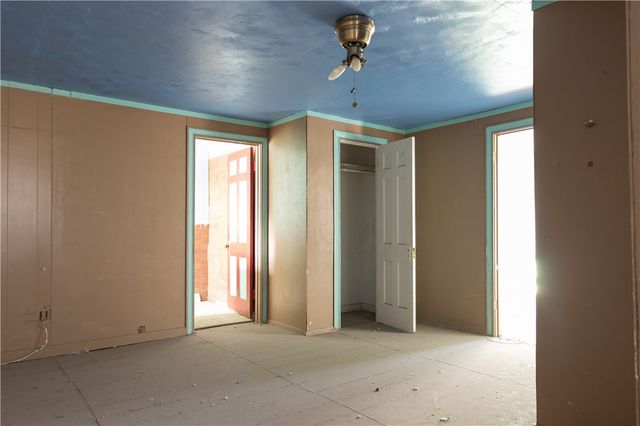 408 W 5th St, Alice, TX 78332