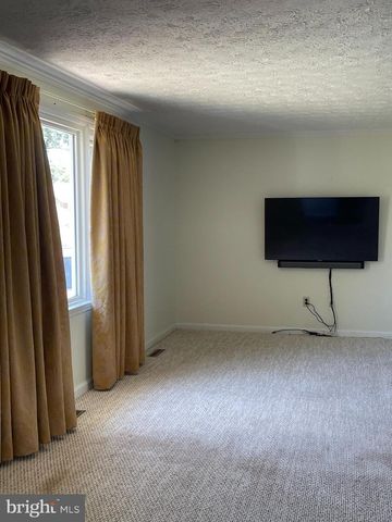 175 BLACKWELL RD, Colonial Beach, VA 22443