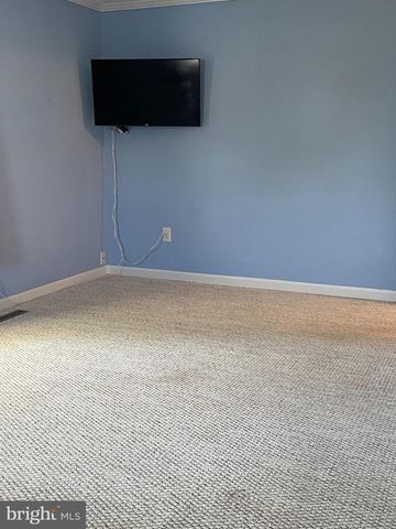 175 BLACKWELL RD, Colonial Beach, VA 22443