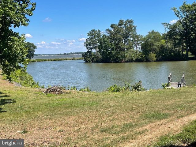 175 BLACKWELL RD, Colonial Beach, VA 22443