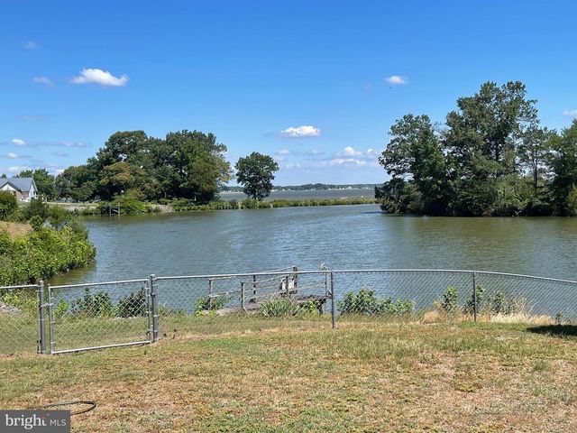 175 BLACKWELL RD, Colonial Beach, VA 22443