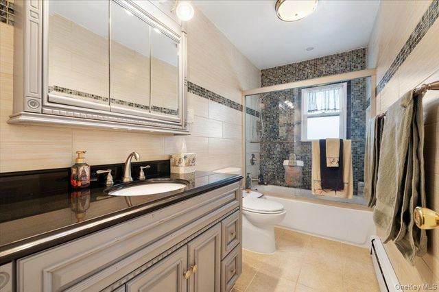 46 Lincoln Street, Farmingdale, NY 11735