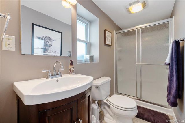 46 Lincoln Street, Farmingdale, NY 11735