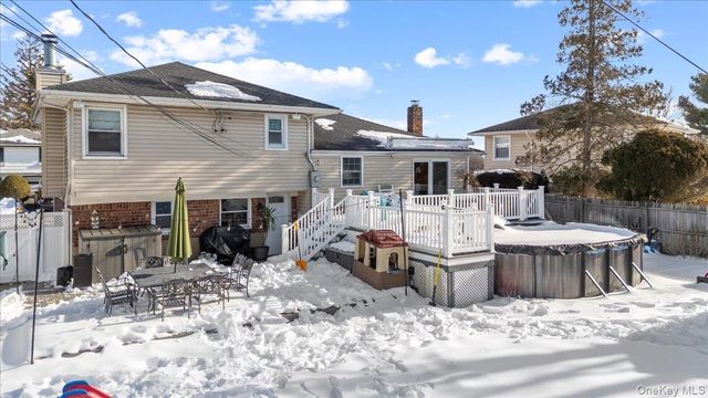 46 Lincoln Street, Farmingdale, NY 11735