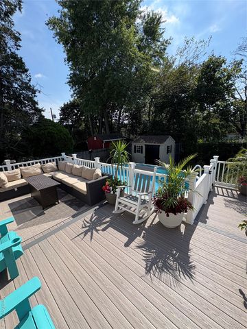 46 Lincoln Street, Farmingdale, NY 11735