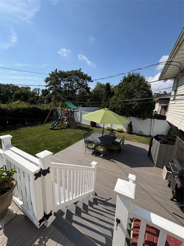 46 Lincoln Street, Farmingdale, NY 11735