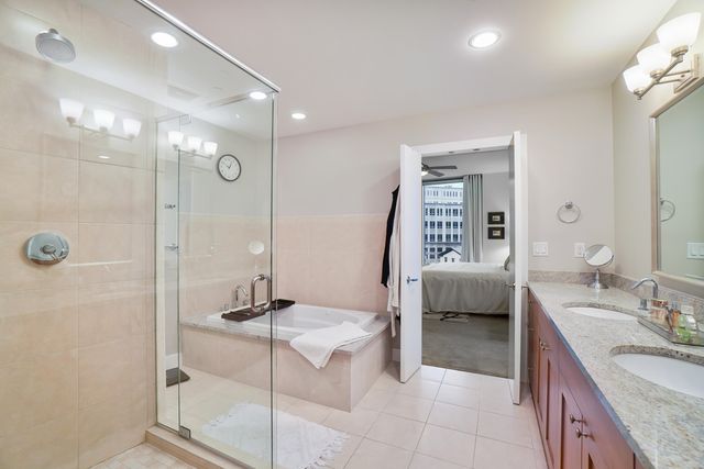 1 Roebling Way, 504, Covington, KY 41011