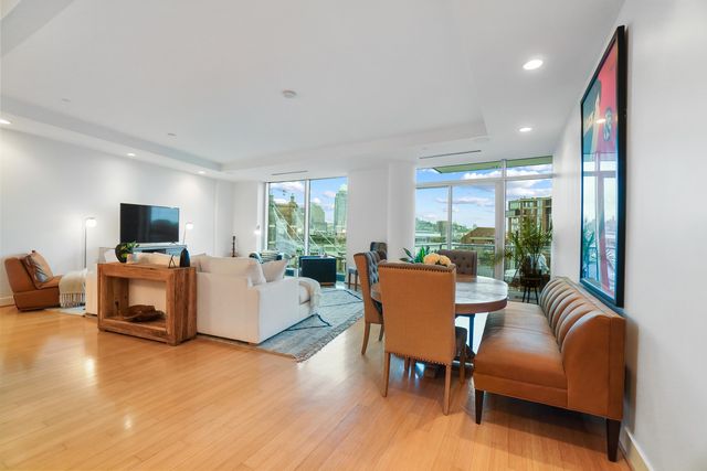 1 Roebling Way, 504, Covington, KY 41011