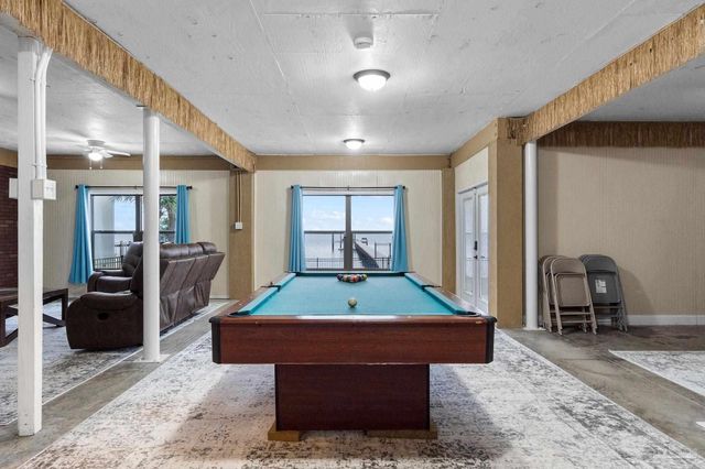 1921 Costa Verde Ct, Navarre, FL 32566