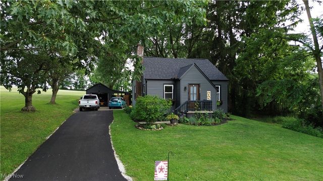 6350 Highton Street SW, Navarre, OH 44662