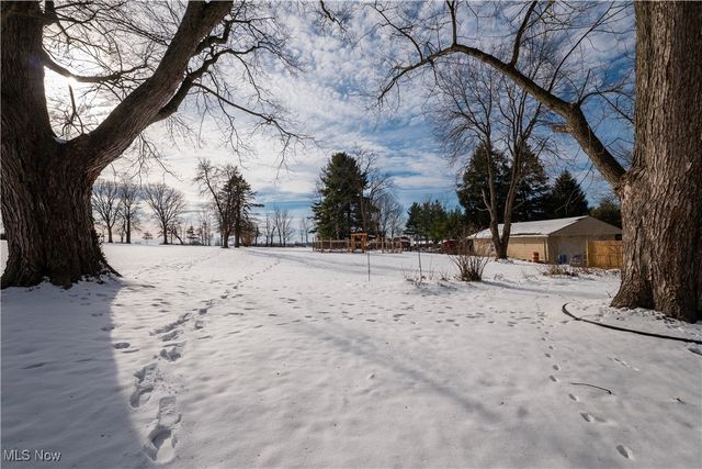 6350 Highton Street SW, Navarre, OH 44662