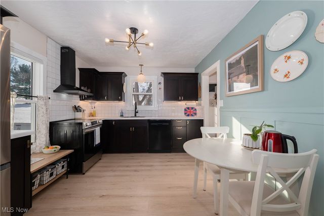 6350 Highton Street SW, Navarre, OH 44662