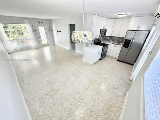 1601 SE 15 1B, Fort Lauderdale, FL 33316