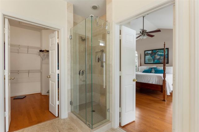 457 Mariners Drive, Kemah, TX 77565