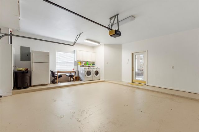 457 Mariners Drive, Kemah, TX 77565