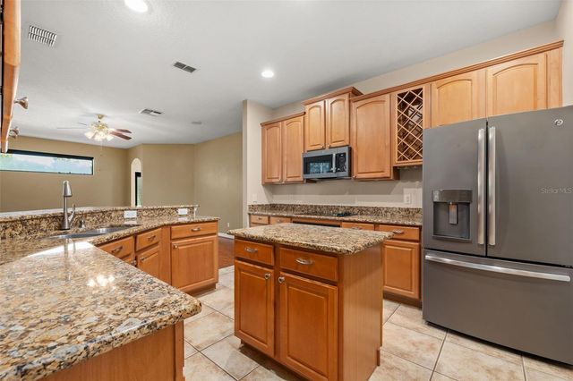 2039 HARBOR COVE WAY, Winter Garden, FL 34787