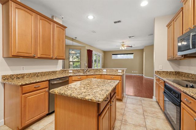 2039 HARBOR COVE WAY, Winter Garden, FL 34787