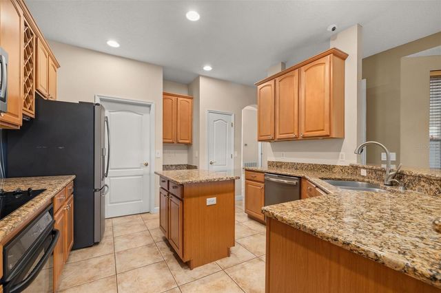 2039 HARBOR COVE WAY, Winter Garden, FL 34787