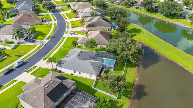 2039 HARBOR COVE WAY, Winter Garden, FL 34787