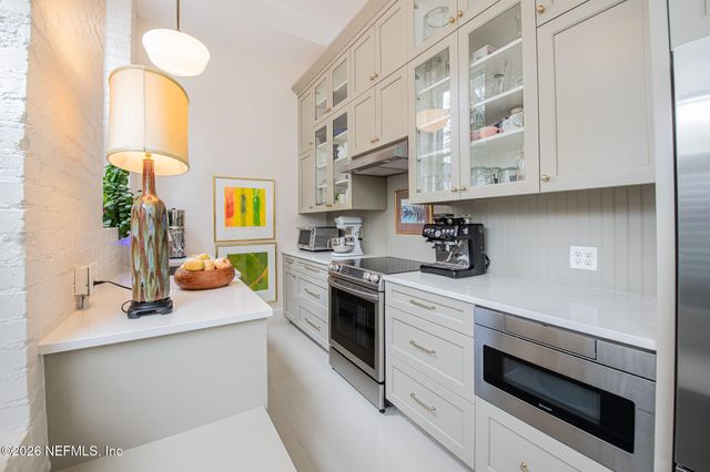 1951 N MARKET Street 1, Jacksonville, FL 32206