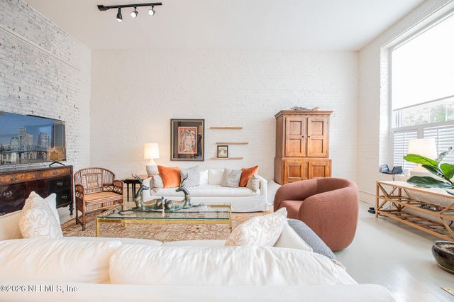 1951 N MARKET Street 1, Jacksonville, FL 32206