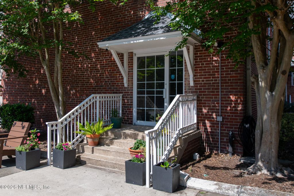 1951 N MARKET Street 1, Jacksonville, FL 32206