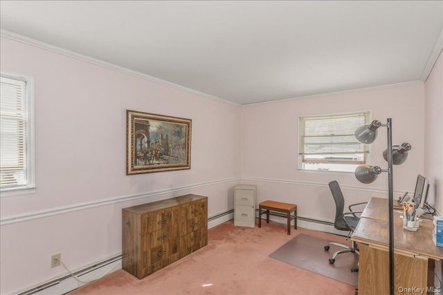 123 Avenue B, Holbrook, NY 11741
