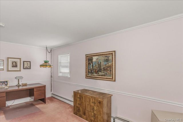 123 Avenue B, Holbrook, NY 11741