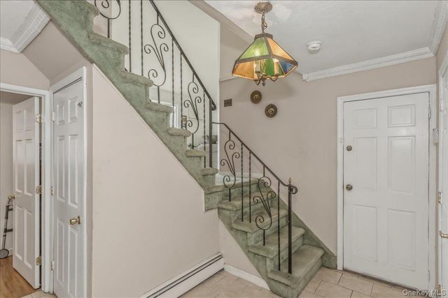 123 Avenue B, Holbrook, NY 11741