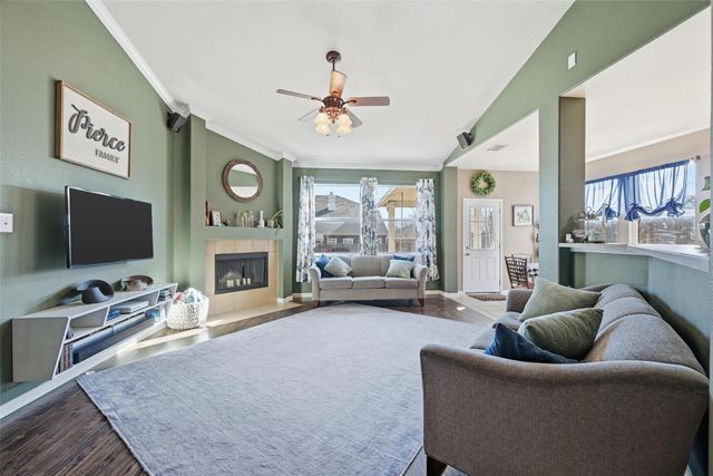 6016 Goldenrod Drive, Denton, TX 76208