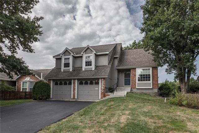 12560 W 82nd Terrace, Lenexa, KS 66215