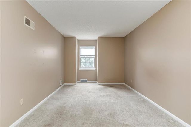 12560 W 82nd Terrace, Lenexa, KS 66215