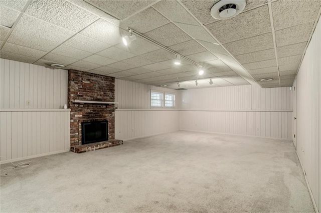 12560 W 82nd Terrace, Lenexa, KS 66215