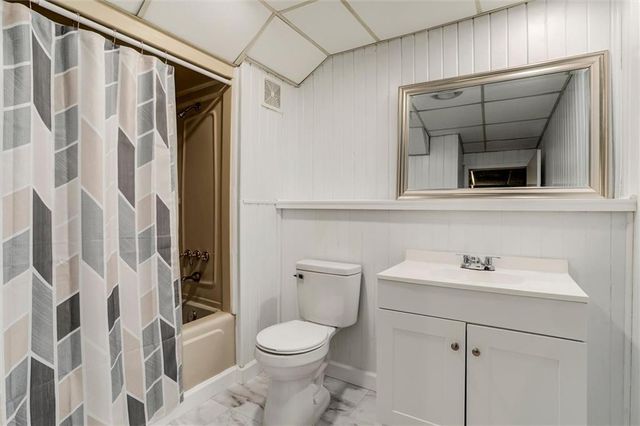 12560 W 82nd Terrace, Lenexa, KS 66215