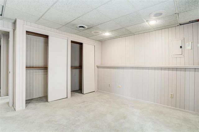 12560 W 82nd Terrace, Lenexa, KS 66215