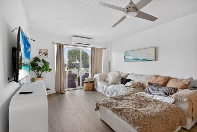 2311 NE 36th Street 1F, Lighthouse Point, FL 33064