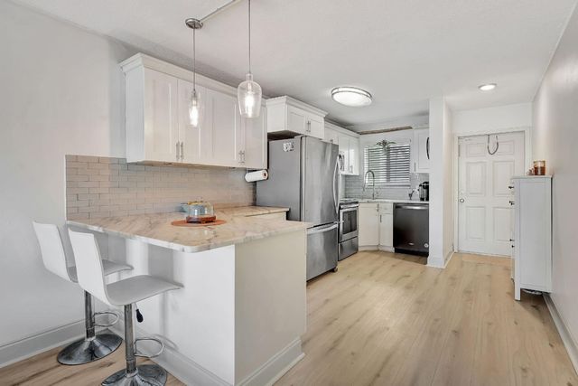 2311 NE 36th Street 1F, Lighthouse Point, FL 33064