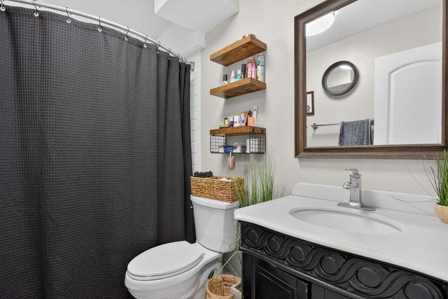 2311 NE 36th Street 1F, Lighthouse Point, FL 33064