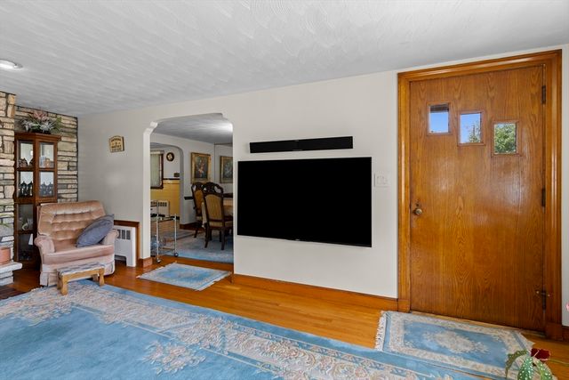 96 Loring Ave, Winchester, MA 01890