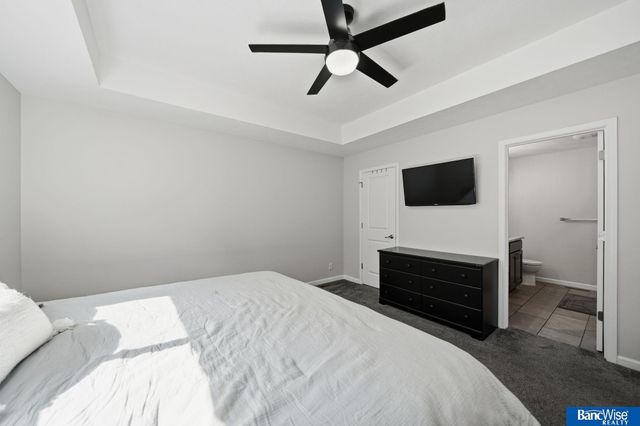 1116 Kantor Lane, Hickman, NE 68372