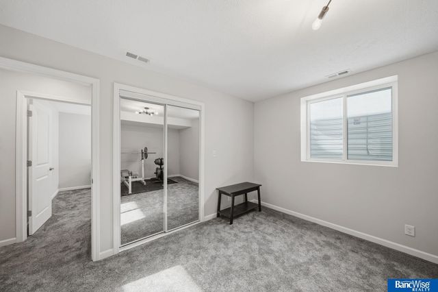 1116 Kantor Lane, Hickman, NE 68372