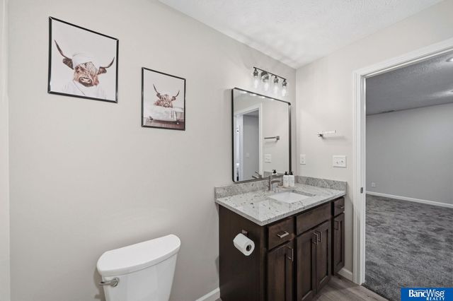 1116 Kantor Lane, Hickman, NE 68372